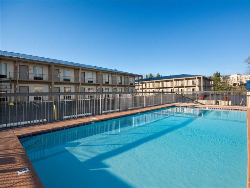 Days Inn By Wyndham Cookeville Bagian luar foto