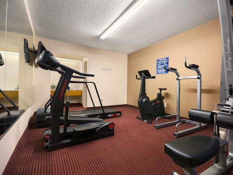 Days Inn By Wyndham Cookeville Bagian luar foto