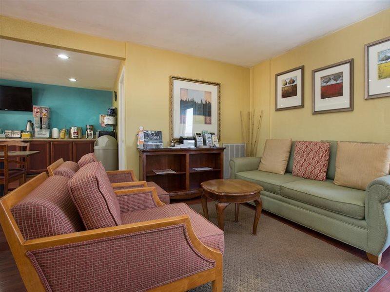 Days Inn By Wyndham Cookeville Bagian luar foto