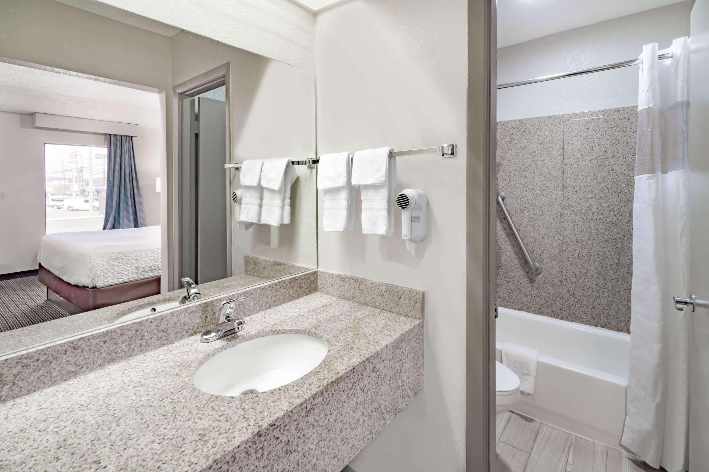 Days Inn By Wyndham Cookeville Bagian luar foto