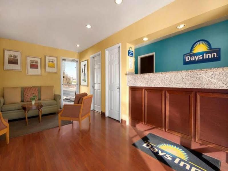 Days Inn By Wyndham Cookeville Bagian luar foto